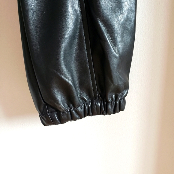 Shine Star Collection Faux Leather Painter Style Pants Synched Ankles W Med.NWT - Picture 8 of 11